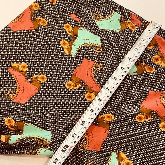 ~ LuLaRoe Tall & Curvy Rollerskates Leggings L XL Soft Stretchy Comfy Skates - Picture 7 of 8